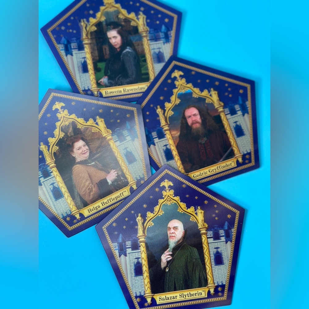 collectible Chocolate Frog Tin with 4 Lenticular Harry Potter Cards